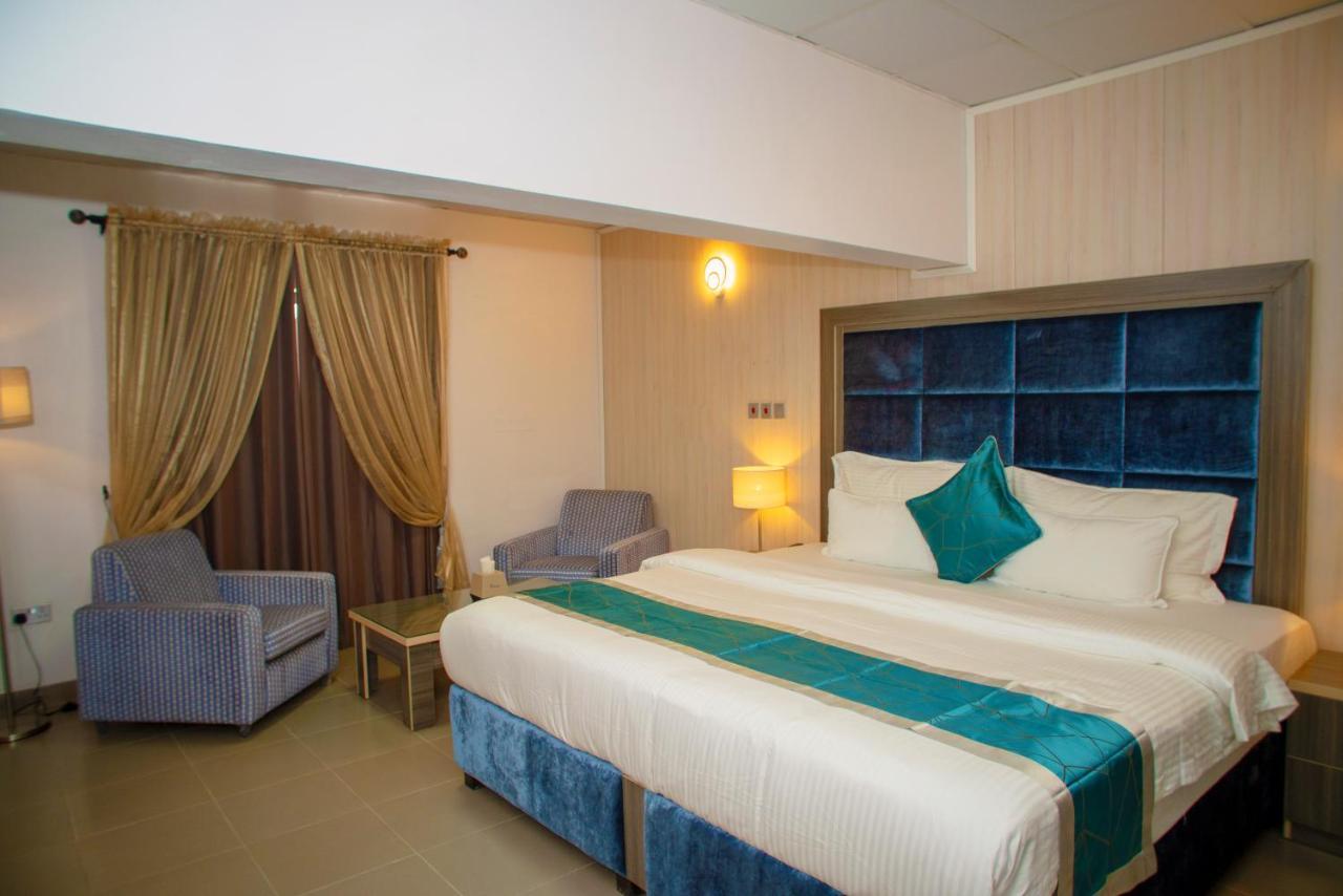Riviera Suites Lagos Zewnętrze zdjęcie