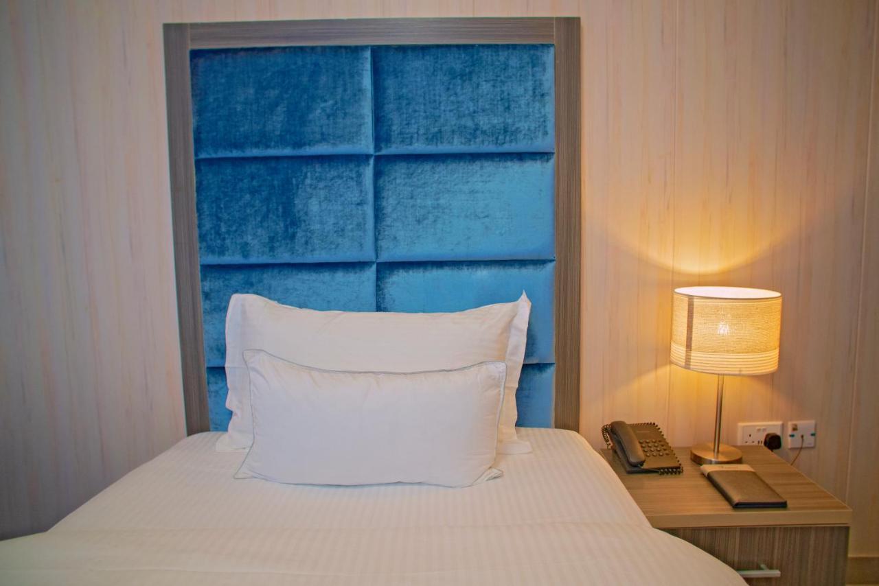 Riviera Suites Lagos Zewnętrze zdjęcie
