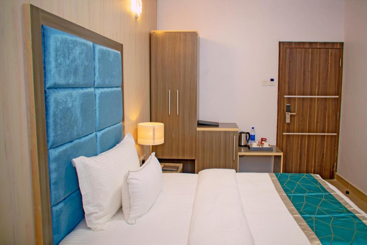 Riviera Suites Lagos Zewnętrze zdjęcie